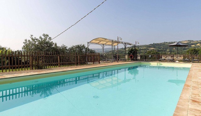 Villa Pietrarosa: A characteristic and welcoming three-story age-old estate made of stone, with Free WI-FI.