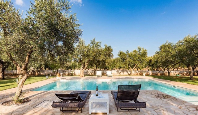 Villa Safiria - Holiday Villa Rental with swimming pool in Salento