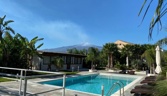 VILLA SICILIA