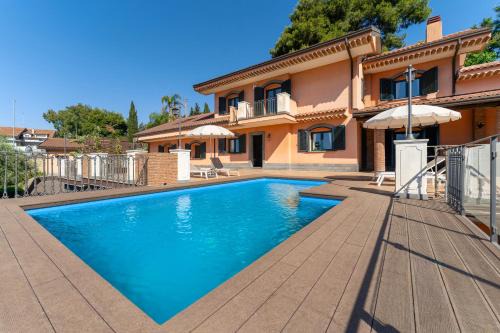 Villa Sole d'Oro - Pool, Garden, and Sea View