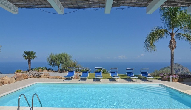 Villa Splendida 8, Emma Villas