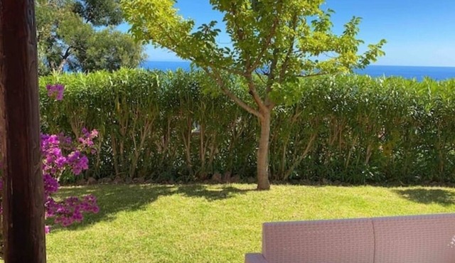 Villa Telegraph is a sea-view property that is also perfect for your pets.