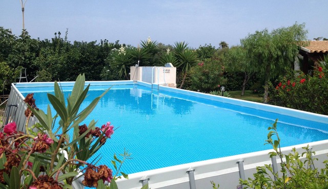 VILLA WITH PRIVATE POOL