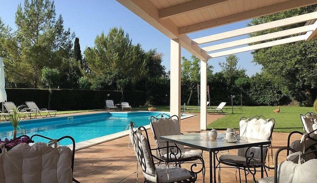 Villino Il Gabbiano: A welcoming cottage situated on the eastern slopes of Mount Etna, with Free WI-FI.