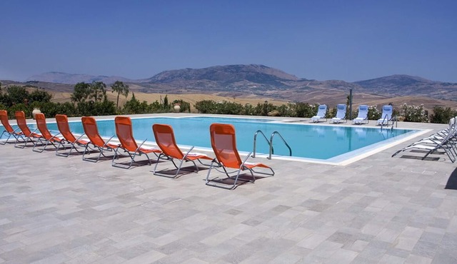 Wonderful estate with private pool and SPA, rooms with private bathroom