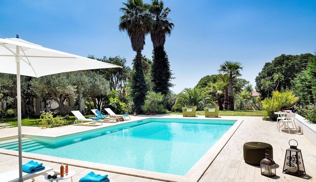 Wonderful private villa for 10 people with A/C, WIFI, private pool, TV and patio