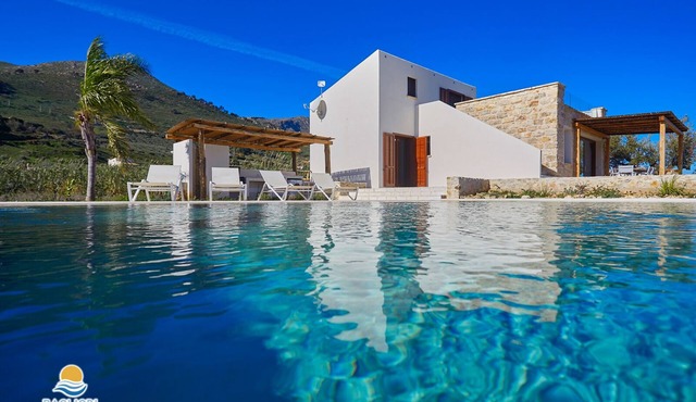 WWW.BAGLIORIDISICILIA.COM - LAST MINUTE 5/23 JULY! - VILLAS IN SICILY