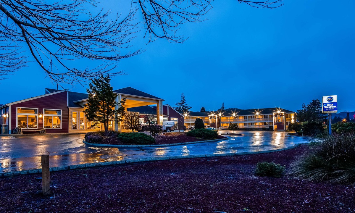 Reedsport Hotel | Best Western Salbasgeon Inn & Suites