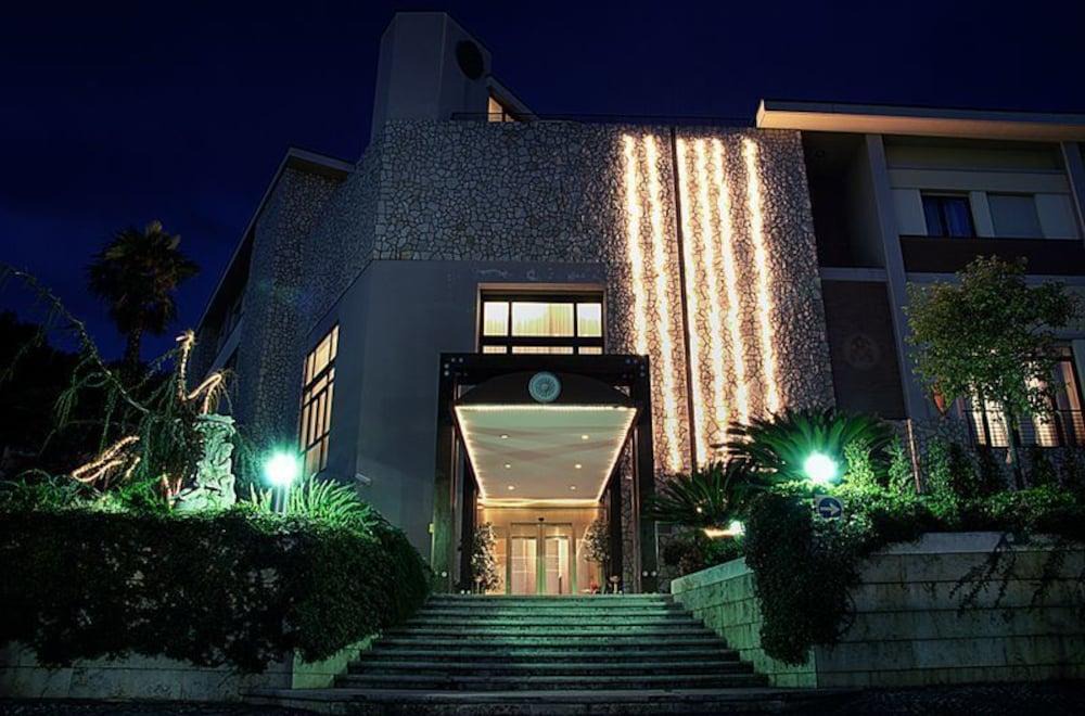 Solofra Hotel | Solofra Palace Hotel & Resort