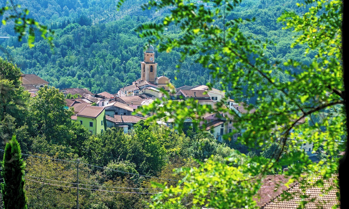 Carrodano Inferiore RV Rental | Caravan 'Starsbox Cinque Terre - Casa' with Mountain View, Private Pool and Private Garden