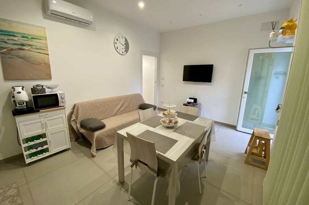 Frattamaggiore House | Appartamento Casa Crispino Piano Terra Per 2 Persone