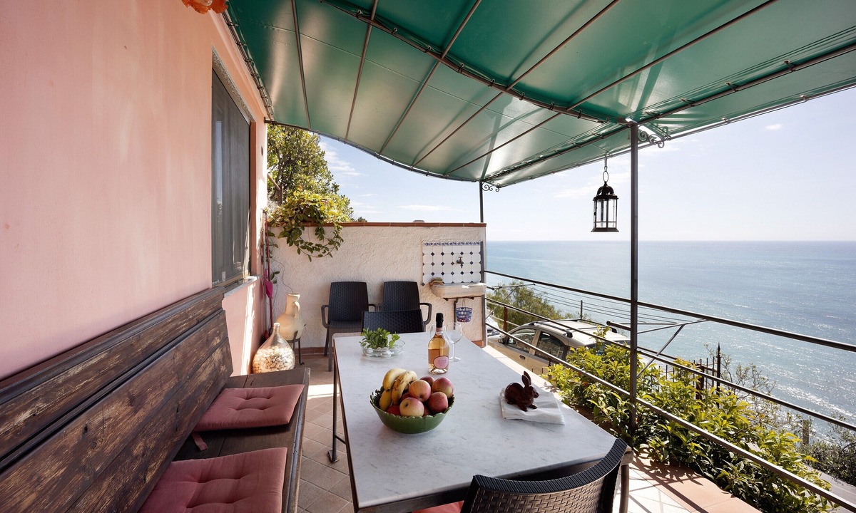 Poggi Apartment | Apartment "Casa Gelsomino" with Sea View, Wi-Fi, Garden and Terrace