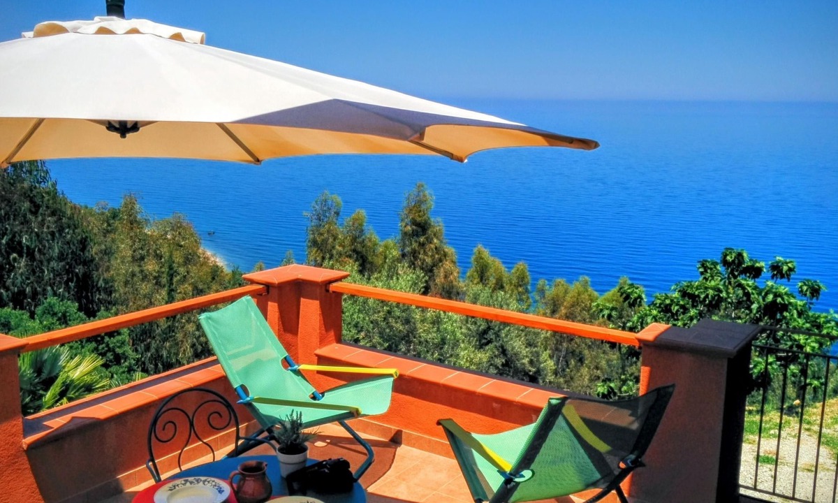 Tusa Apartment | Terramare' Wohnung mit Wasserblick by Interhome