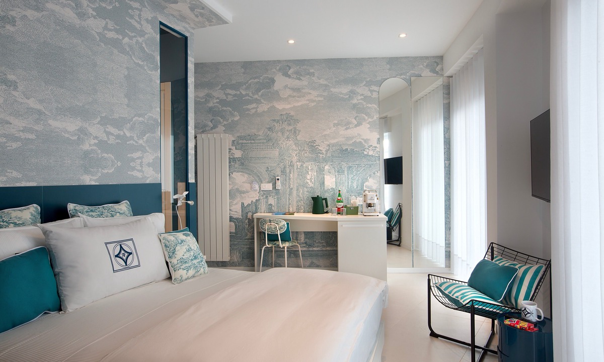 Pompei Apartment | Apartment 'Farella' with Mountain View, Wi-Fi and Air Conditioning