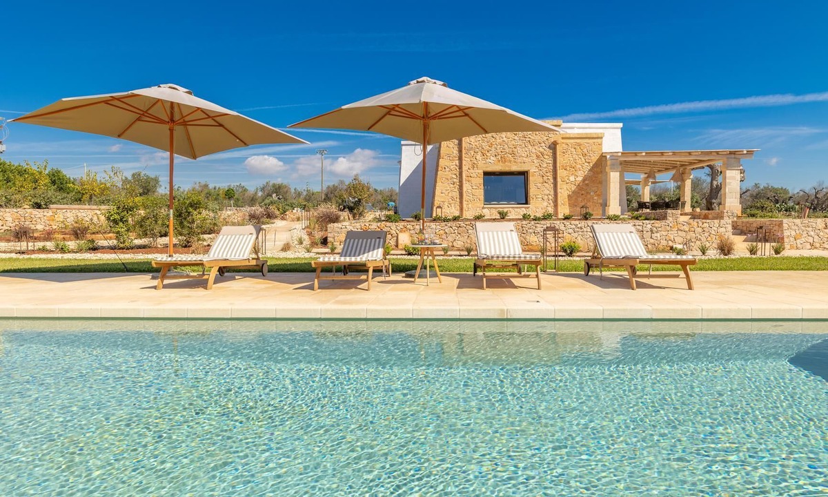 Morciano di Leuca Villa | Mesmerizing 4 Bedroom Stone Villa