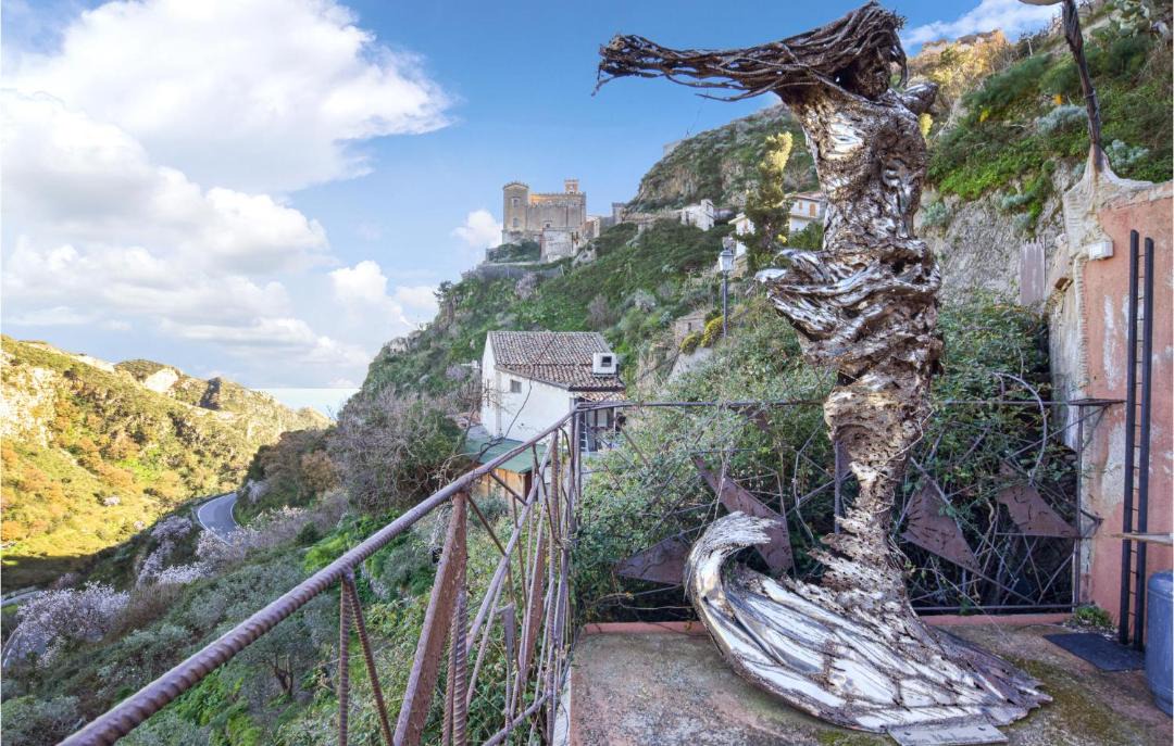 Roccalumera House | Gorgeous Home In Roccalumera With Wifi