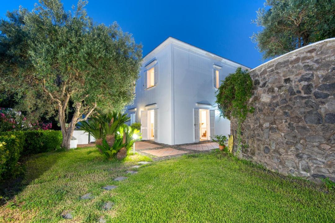 Ischia Porto Villa | Il Lauro Luxury Villa