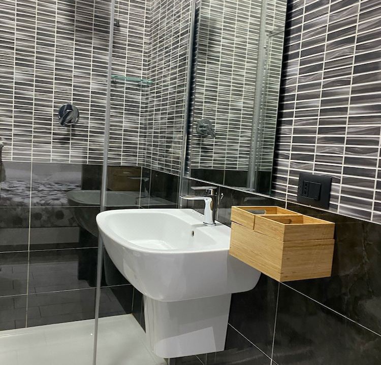 Photo of Bathroom in Naples City Centre