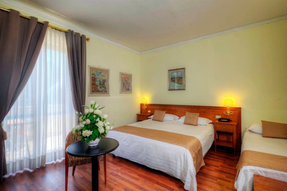 Photo of Bedroom in Lancusi