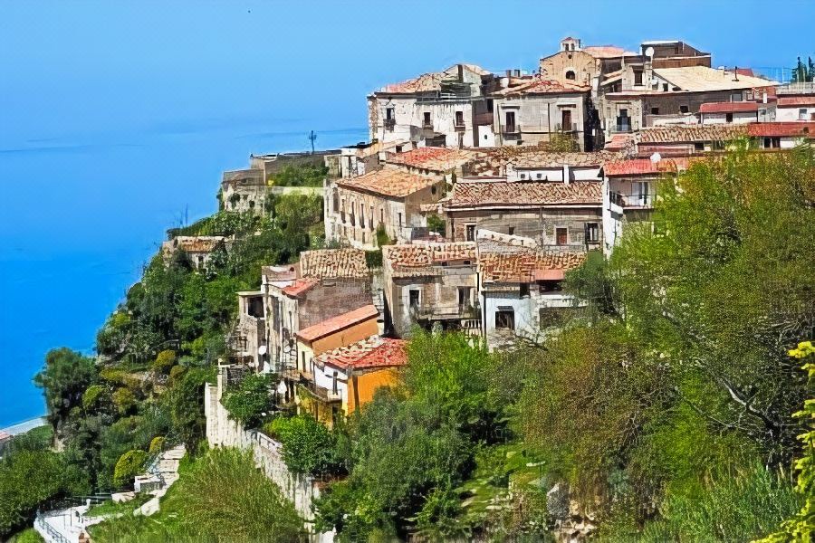 Photo of Buildings in Fiumefreddo Bruzio