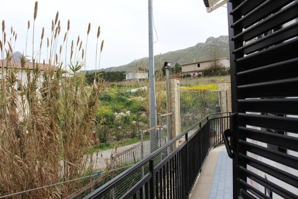 Photo of Patio Balcony in San Giuseppe Jato