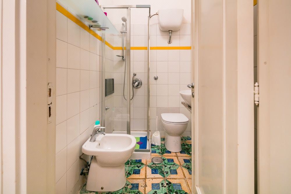 Photo of Bathroom in Quartieri Spagnoli