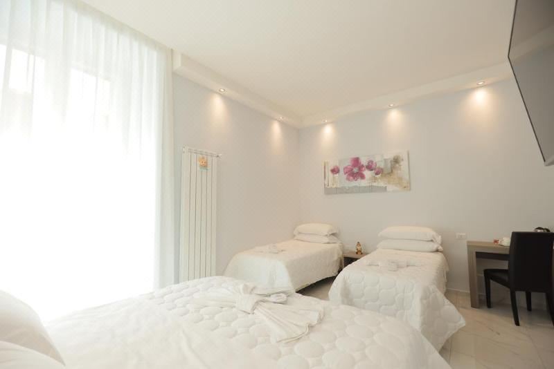 Photo of Bedroom in Naples City Centre