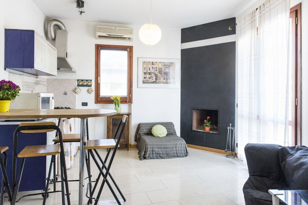 Photo of Livingroom in Ponte Galeria-La Pisana
