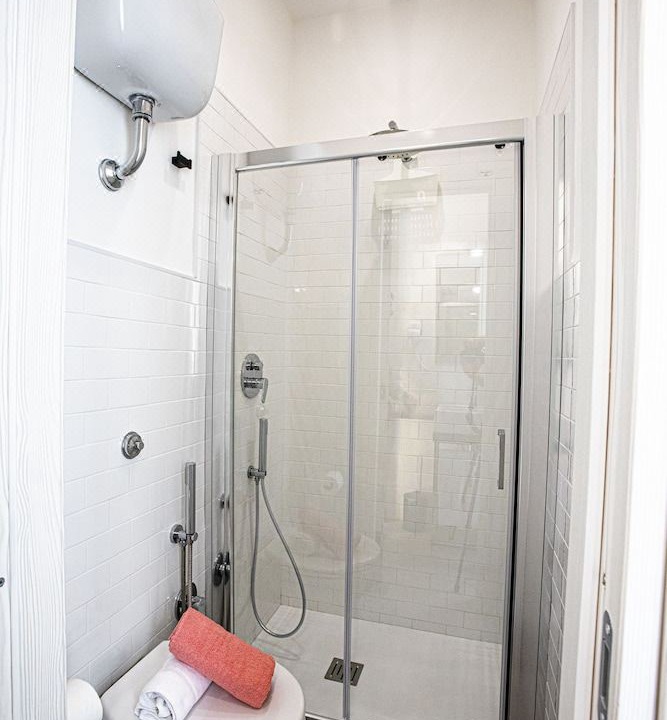 Photo of Bathroom in Naples City Centre