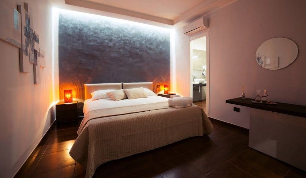 Photo of Bedroom in Historical Downtown Salerno