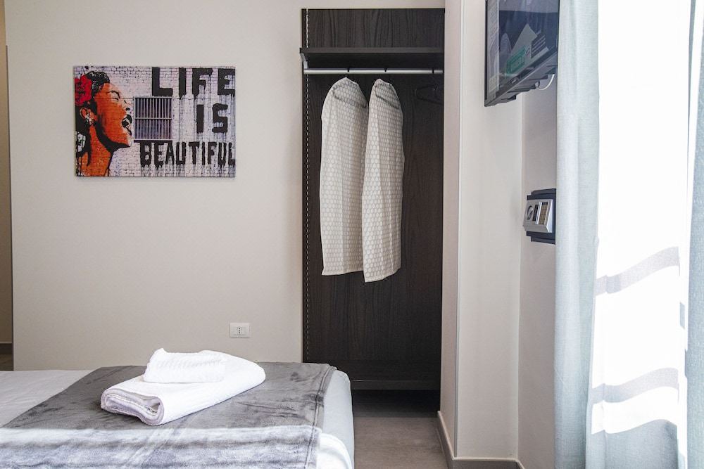 Photo of Bedroom in Naples City Centre