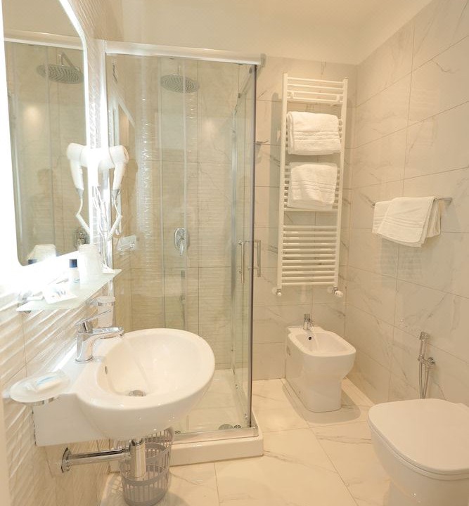Photo of Bathroom in Naples City Centre