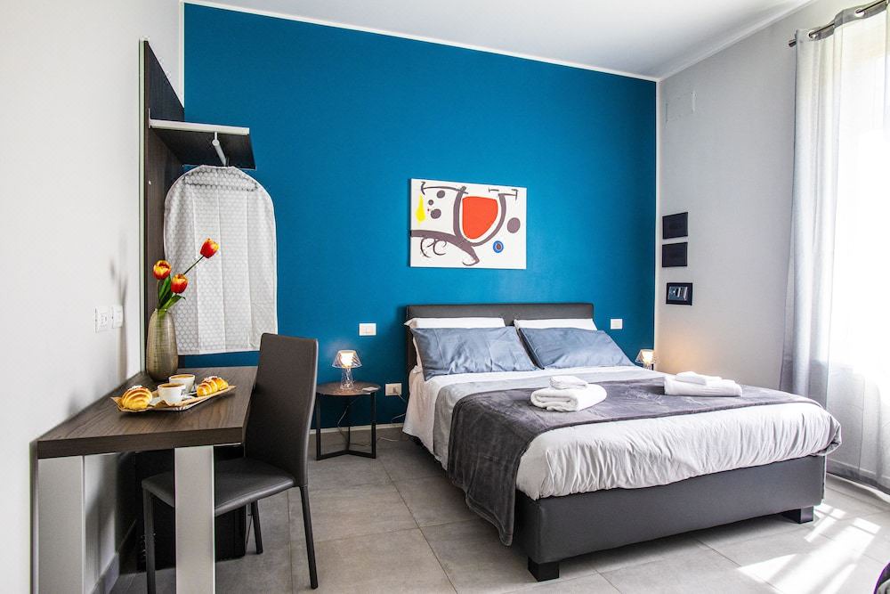 Photo of Bedroom in Naples City Centre