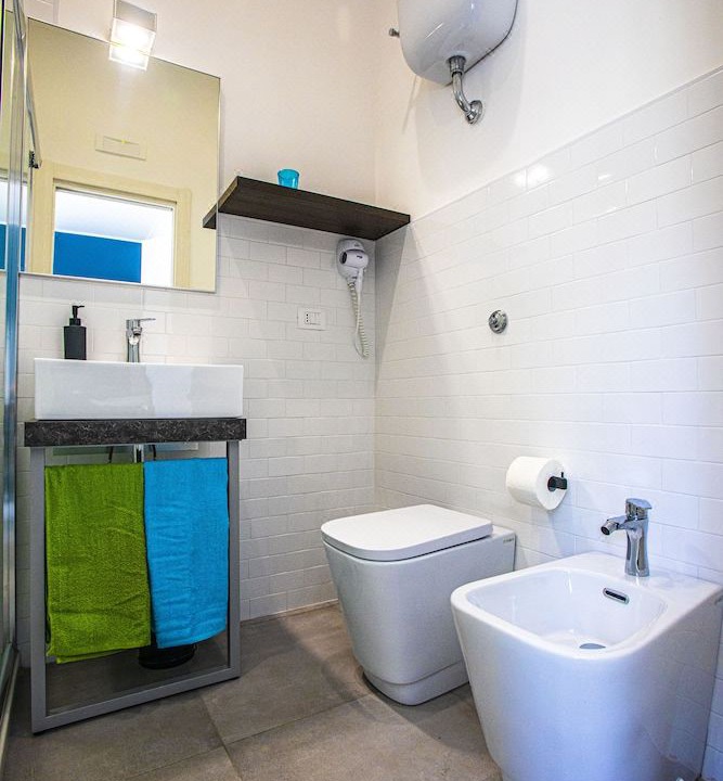 Photo of Bathroom in Naples City Centre