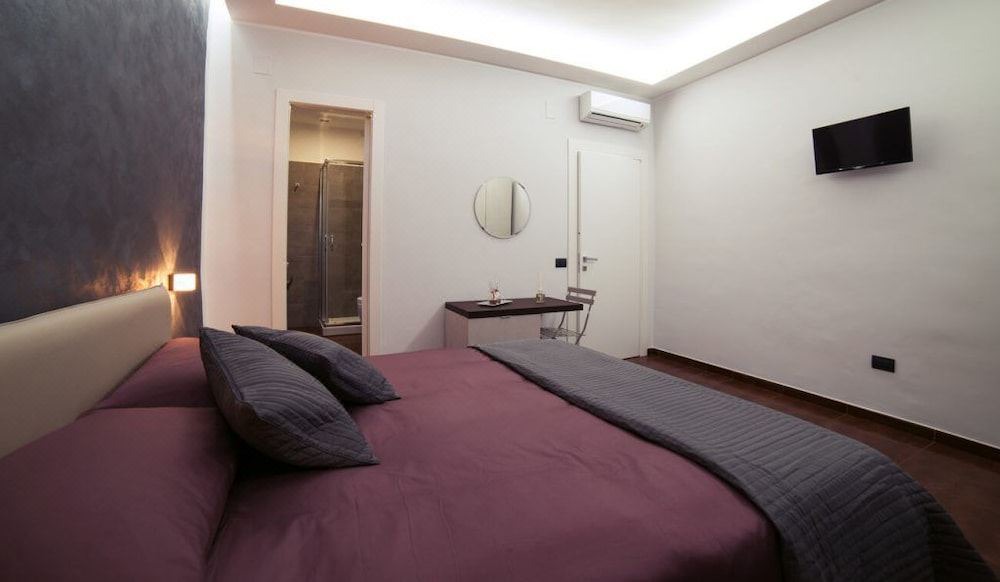 Photo of Bedroom in Historical Downtown Salerno