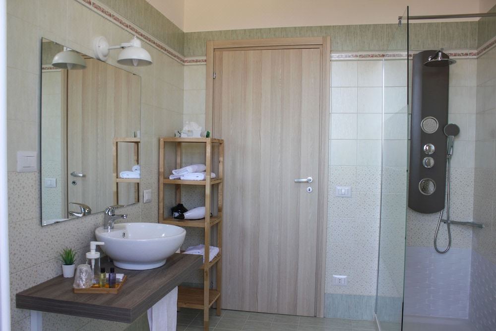 Photo of Bathroom in Salemi