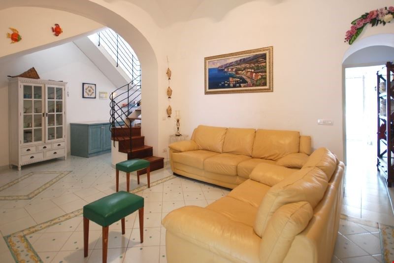 Photo of Livingroom in Montepertuso