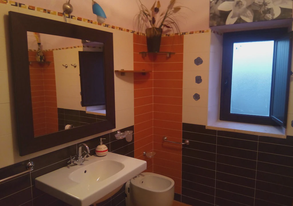 Photo of Bathroom in Marano Marchesato
