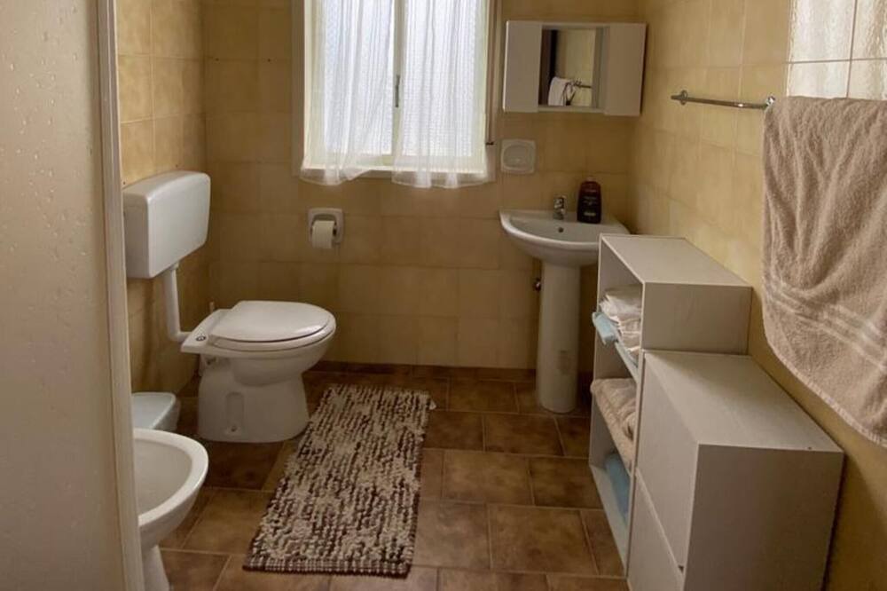 Photo of Bathroom in Grotte