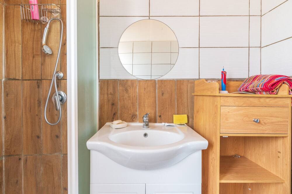 Photo of Bathroom in Syracuse