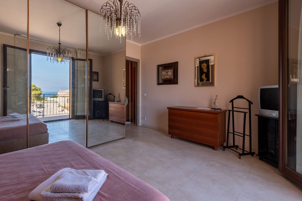 Photo of Bedroom in Custonaci