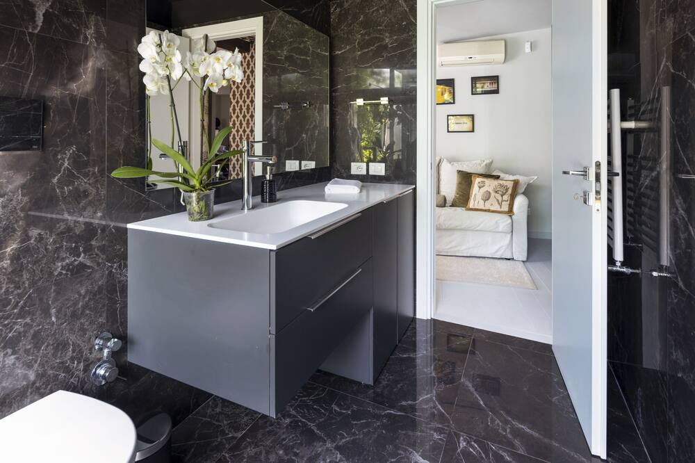 Photo of Bathroom in Acireale
