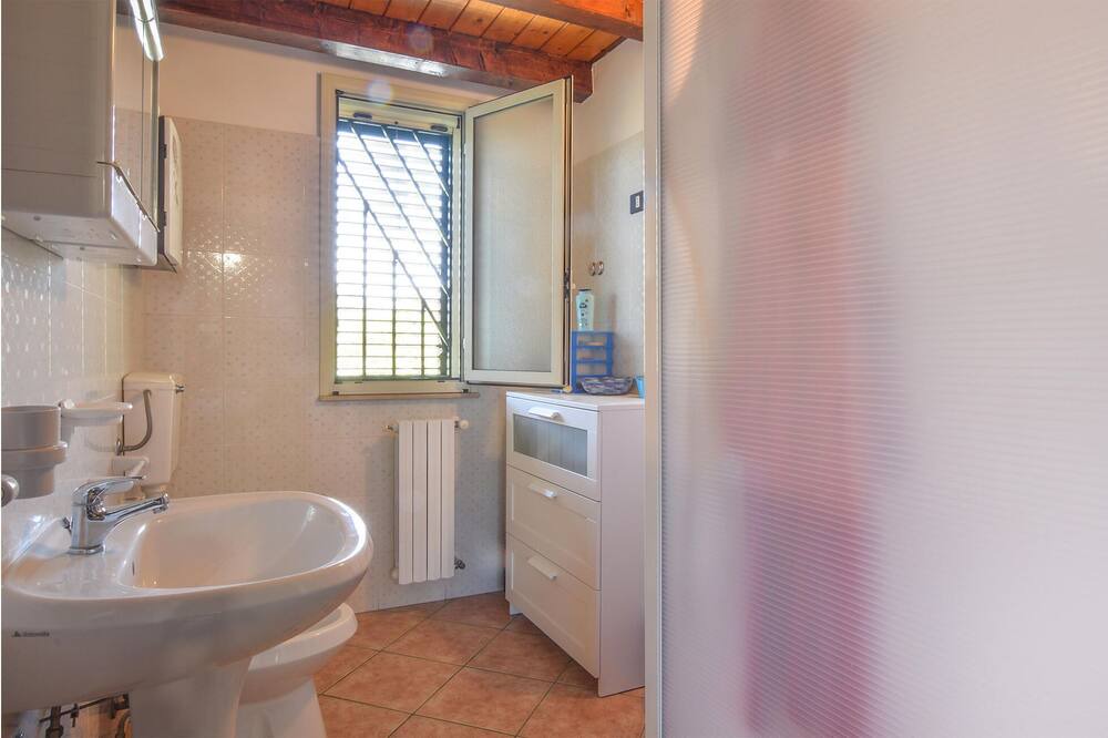 Photo of Bathroom in Chiaramonte Gulfi