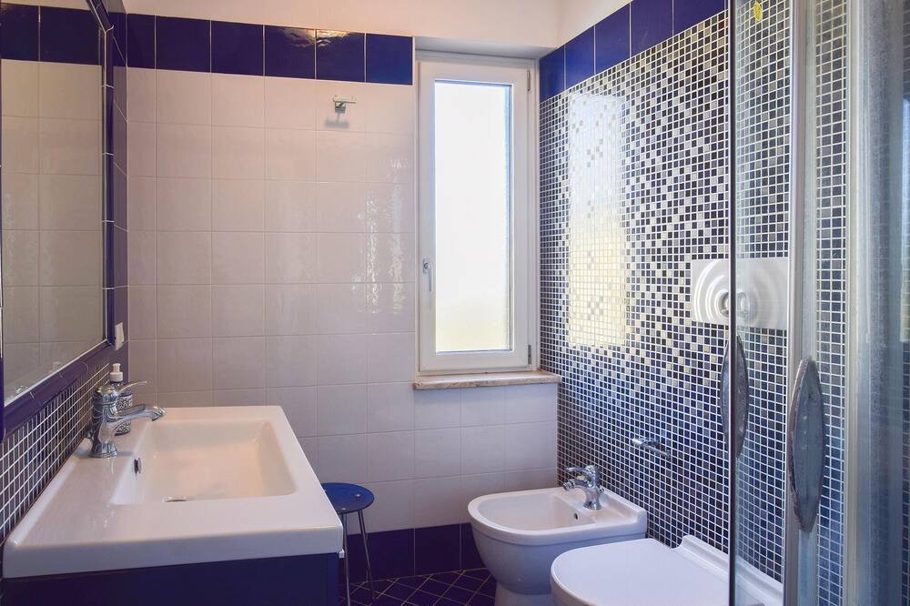 Photo of Bathroom in Briatico
