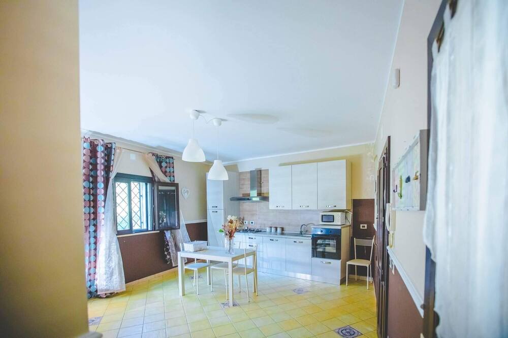 Photo of Livingroom in Syracuse
