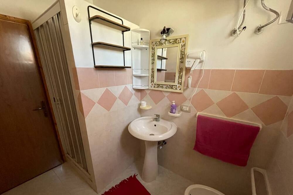 Photo of Bathroom in Granelli