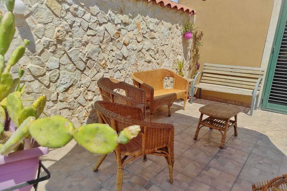 Photo of Patio Balcony in Aci Sant'Antonio
