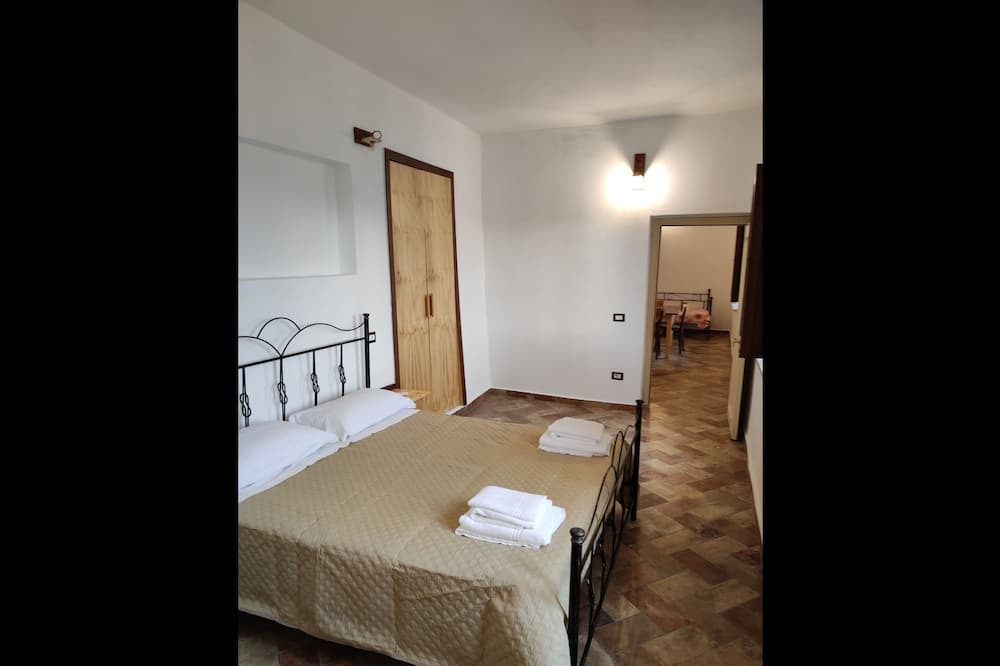 Photo of Bedroom in Strongoli