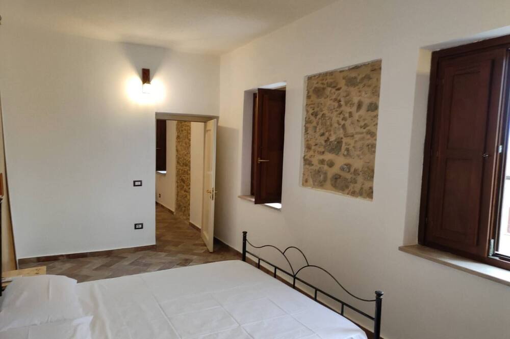 Photo of Bedroom in Strongoli