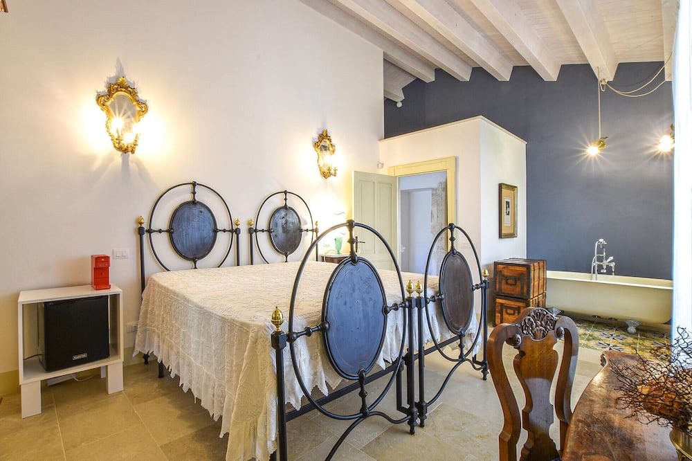 Photo of Bedroom in Palazzolo Acreide Historic Centre